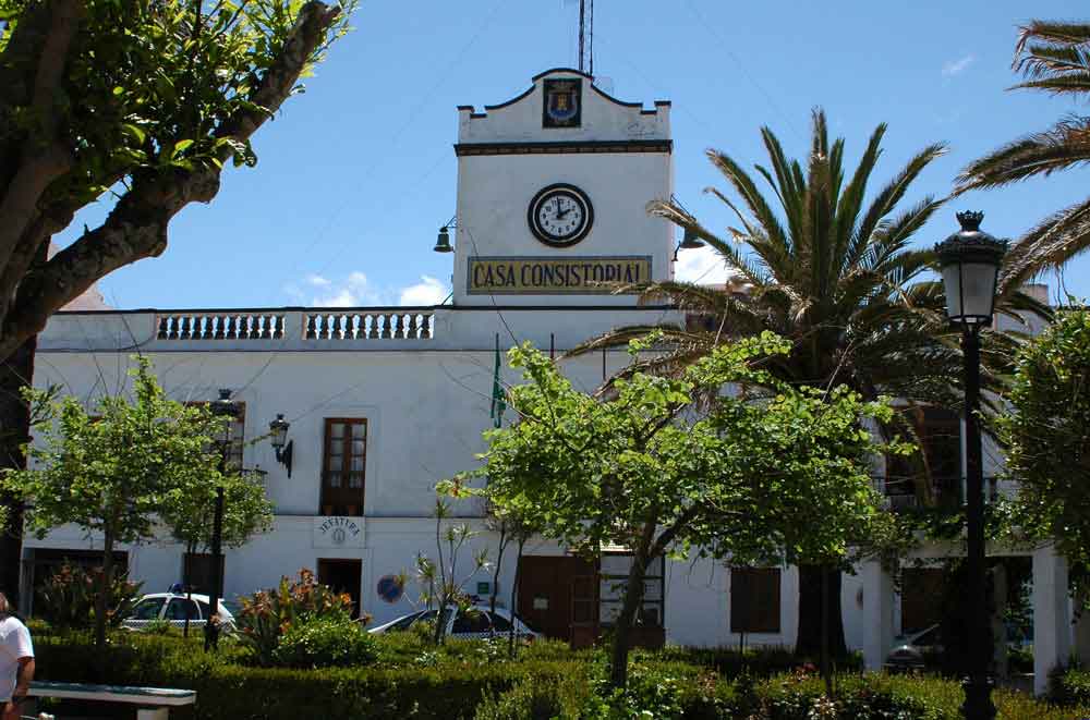 Cádiz - Tarifa 01 - Ayuntamiento.jpg